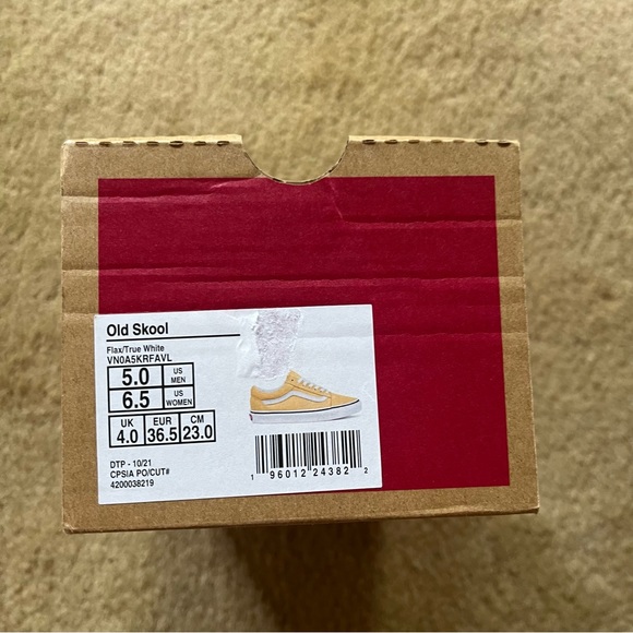 Vans Old Skool Sneakers Flax/True White Women’s 6.5 NWT and Box - Picture 6 of 6